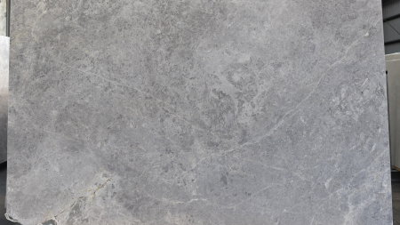 Chambord Grey limestone slab, batch 1628V-4L