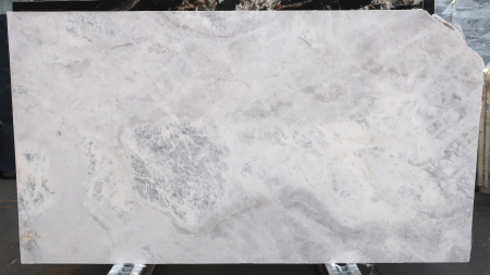 Lucente polished white dolomite slab, batch 0013V-2D